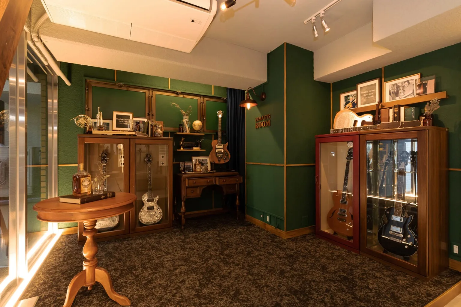 Zemaitis/Greco Osaka Showroom