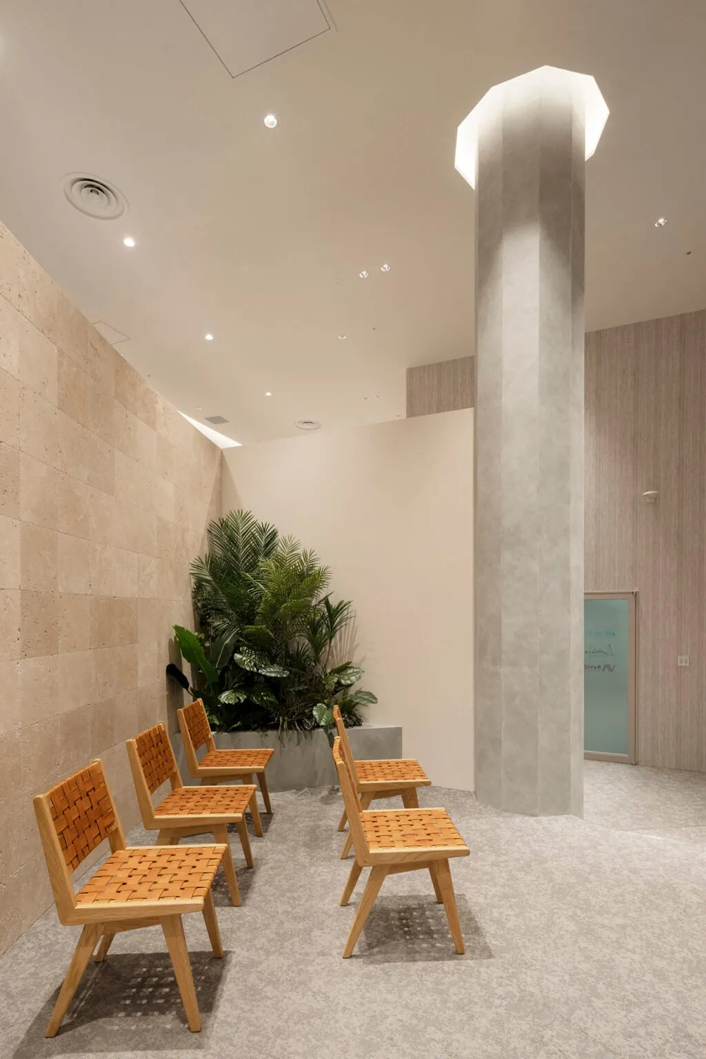 MISEL Clinic/ReVIOS/Art Make Studio